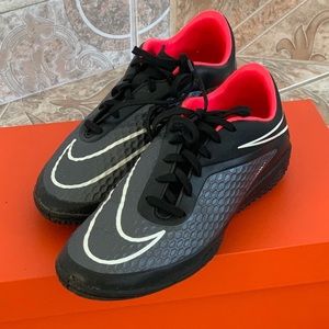 Hypervenom NIKE indoor soccer